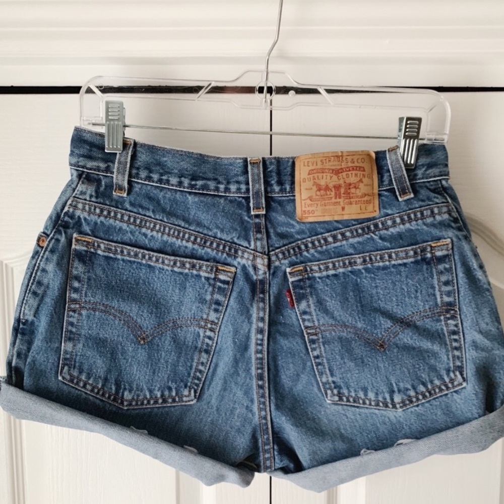 Vintage Levi medium wash shorts
